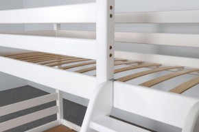 АДЕЛЬ Кровать двухъярусная с наклонной лестницей (белый) в Челябинске - mebel-74.com | фото